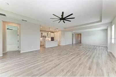 3519 74th Avenue Circle E, Sarasota, FL 34243 - Photo 6