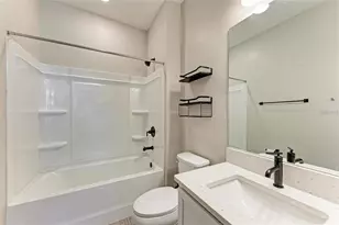 3519 74th Ave Cir E, Sarasota, FL 34243 - Photo 26