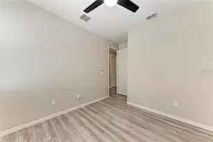 3519 74th Ave Cir E, Sarasota, FL 34243 - Photo 20