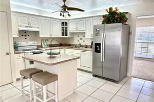 3715 Sharondale Dr, Sarasota, FL 34232 - Photo 2