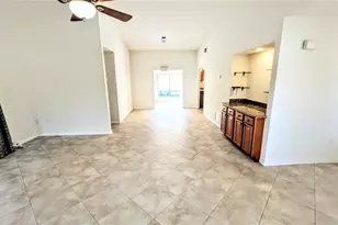 7805 Pine Trace Dr, Sarasota, FL 34243 - Photo 6