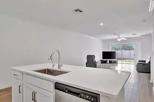 17436 Holly Wl Ave, Wimauma, FL 33598 - Photo 12