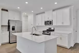 17436 Holly Wl Ave, Wimauma, FL 33598 - Photo 8