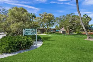 459 Wingfield Dr, Sarasota, FL 34237 - Photo 64