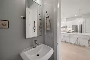 459 Wingfield Dr, Sarasota, FL 34237 - Photo 36