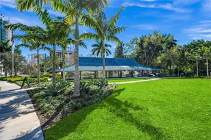 459 Wingfield Dr, Sarasota, FL 34237 - Photo 60