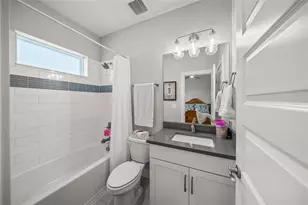 459 Wingfield Dr, Sarasota, FL 34237 - Photo 32