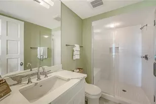 2410 Harbourside Dr, Longboat Key, FL 34228 - Photo 34