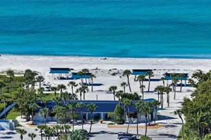 2410 Harbourside Dr, Longboat Key, FL 34228 - Photo 52