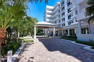 2410 Harbourside Dr, Longboat Key, FL 34228 - Photo 2