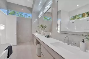 603 Tremont St, Sarasota, FL 34242 - Photo 50