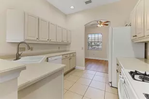 8411 Miramar Way, Lakewood Ranch, FL 34202 - Photo 14