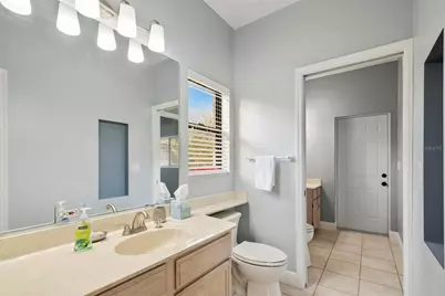 6110 Ninth Avenue Cir NE, Bradenton, FL 34212 - Photo 2