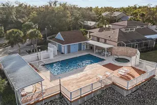 4611 Hidden View Pl, Sarasota, FL 34235 - Photo 10