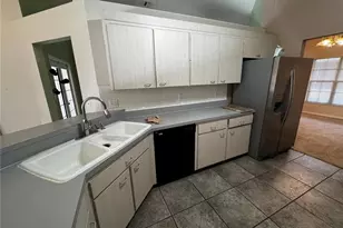 7026 85th St Ct E, Bradenton, FL 34202 - Photo 14