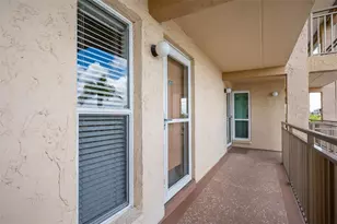 845 Benjamin Franklin Dr, Sarasota, FL 34236 - Photo 2