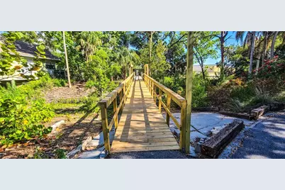 2749 Orchid Oaks Drive #302, Sarasota, FL 34239 - Photo 36