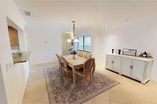 2749 Orchid Oaks Dr, Sarasota, FL 34239 - Photo 4