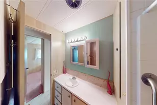 301 Brazil Ct, Bradenton, FL 34207 - Photo 10