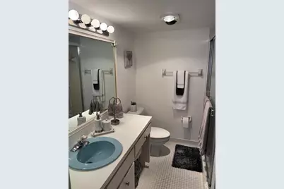 5689 Gardens Drive, Sarasota, FL 34243 - Photo 18