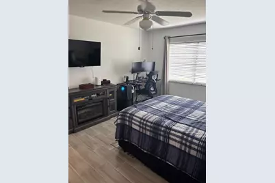 5689 Gardens Drive, Sarasota, FL 34243 - Photo 16