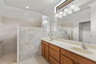 20528 Pezzana Dr, Venice, FL 34292 - Photo 16