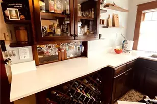 206 W Haya St, Tampa, FL 33603 - Photo 6