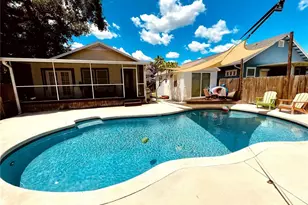 206 W Haya St, Tampa, FL 33603 - Photo 2