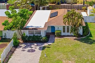 1097 Willis Ave, Sarasota, FL 34232 - Photo 4