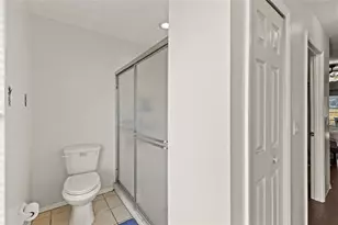 3703 31st St E, Bradenton, FL 34208 - Photo 12