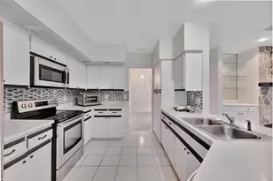 6864 Corral Ct, Sarasota, FL 34243 - Photo 16