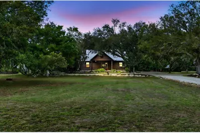 6888 Myakka Valley Trl, Sarasota, FL 34241 - Photo 2