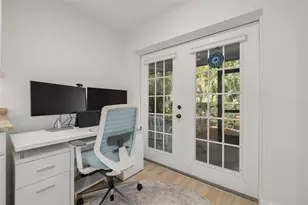 3210 Golden Eagle Ln, Sarasota, FL 34231 - Photo 14