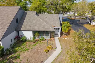 3210 Golden Eagle Ln, Sarasota, FL 34231 - Photo 2