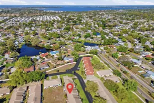 5905 36th Ave Cir W, Bradenton, FL 34209 - Photo 6