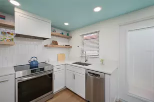 6154 Midnight Pass Rd, Sarasota, FL 34242 - Photo 14