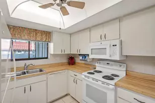 3500 El Conquistador Pkwy, Bradenton, FL 34210 - Photo 10