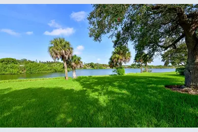 3864 Wilshire Circle W #106, Sarasota, FL 34238 - Photo 44