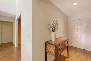 3864 Wilshire Cir W, Sarasota, FL 34238 - Photo 6