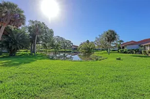 3864 Wilshire Cir W, Sarasota, FL 34238 - Photo 38