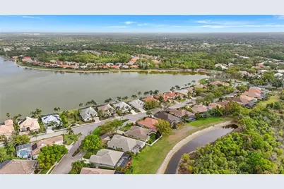 6582 Waters Edge Way, Lakewood Ranch, FL 34202 - Photo 64