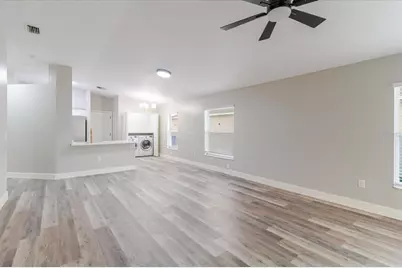 7861 Carriage Pointe Drive, Gibsonton, FL 33534 - Photo 14