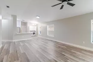 7861 Carriage Pointe Dr, Gibsonton, FL 33534 - Photo 14