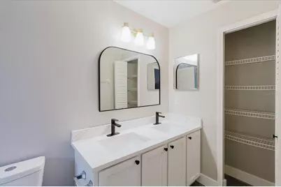 7861 Carriage Pointe Drive, Gibsonton, FL 33534 - Photo 34