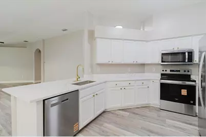 7861 Carriage Pointe Drive, Gibsonton, FL 33534 - Photo 20