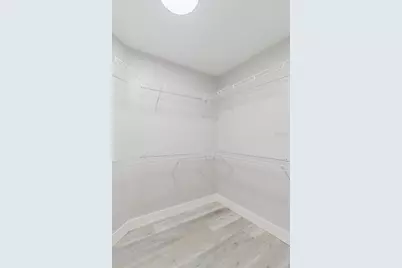 7861 Carriage Pointe Drive, Gibsonton, FL 33534 - Photo 32