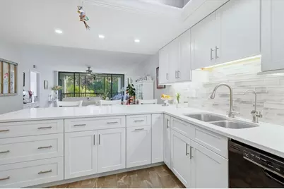 3361 Cross Creek Drive #3361, Sarasota, FL 34231 - Photo 10