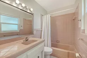 3451 Fair Oaks Pl, Sarasota, FL 34239 - Photo 28