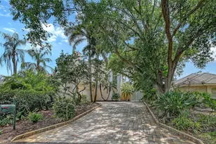61 Bay Head Ln, Osprey, FL 34229 - Photo 6