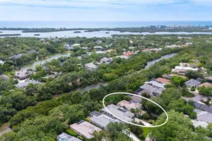 61 Bay Head Ln, Osprey, FL 34229 - Photo 2